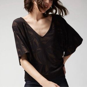 White House Black Market WHBM kimono sleeve ruched waist top, black and …